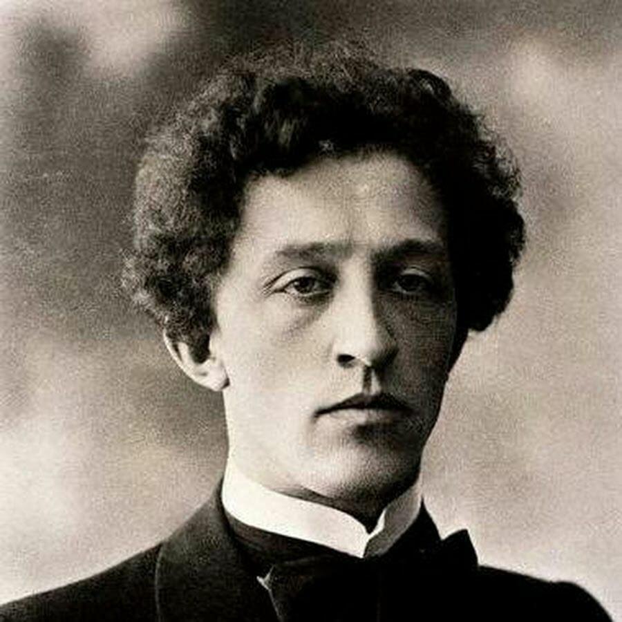 Она стройна и высока… (А. Блок) 