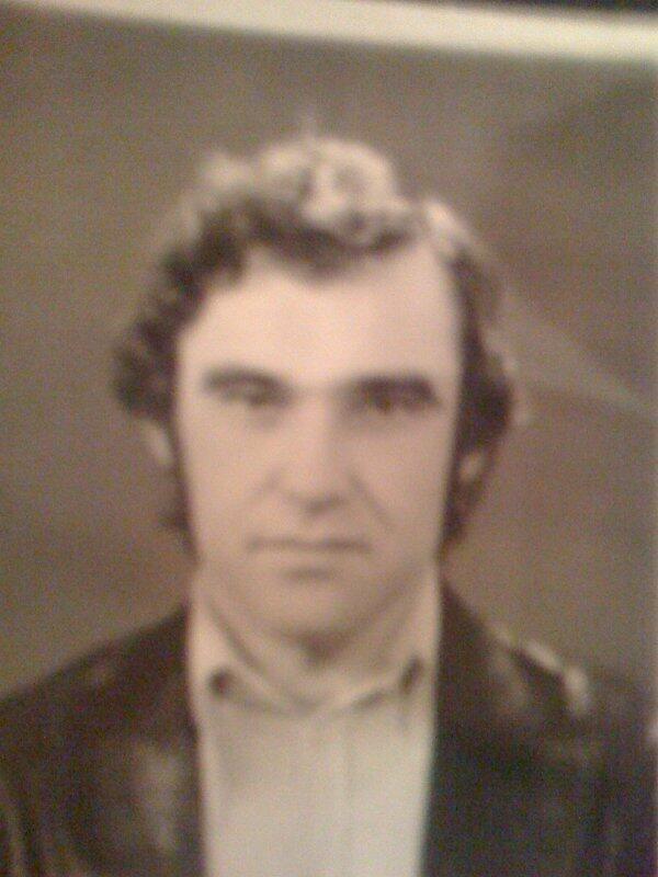 ПОЗДНИЙ  ВЕЧЕР ПОЕТ  ВЛАДИМИР КОЧУЛКОВ САЙТ Н.Г.