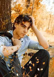 КОРОТЕНЬКИЙ СЮЖЕТ...