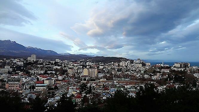 Раннее утро в Алуште