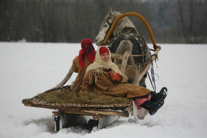 Еду на телеге я к тебе, любовь... *