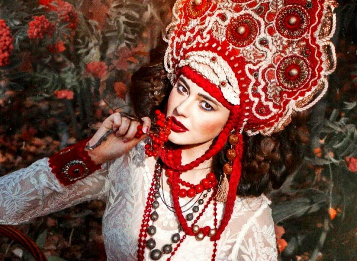 КИСЛИТ РЯБИНА В ОЖИДАНИИ - (акро)