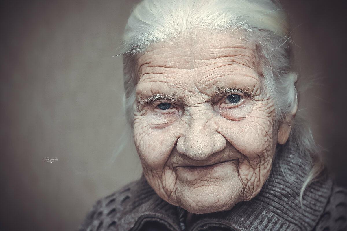 8 МАРТА ПРАЗДНИК МАМЫ - позвоните родителям