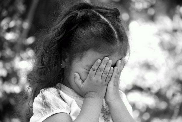 Не отдавай меня людям чужим!