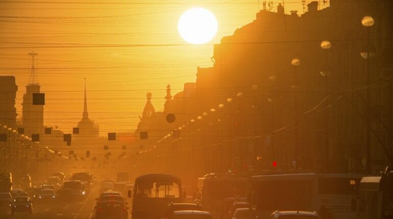 Жара в Петербурге и белые ночи