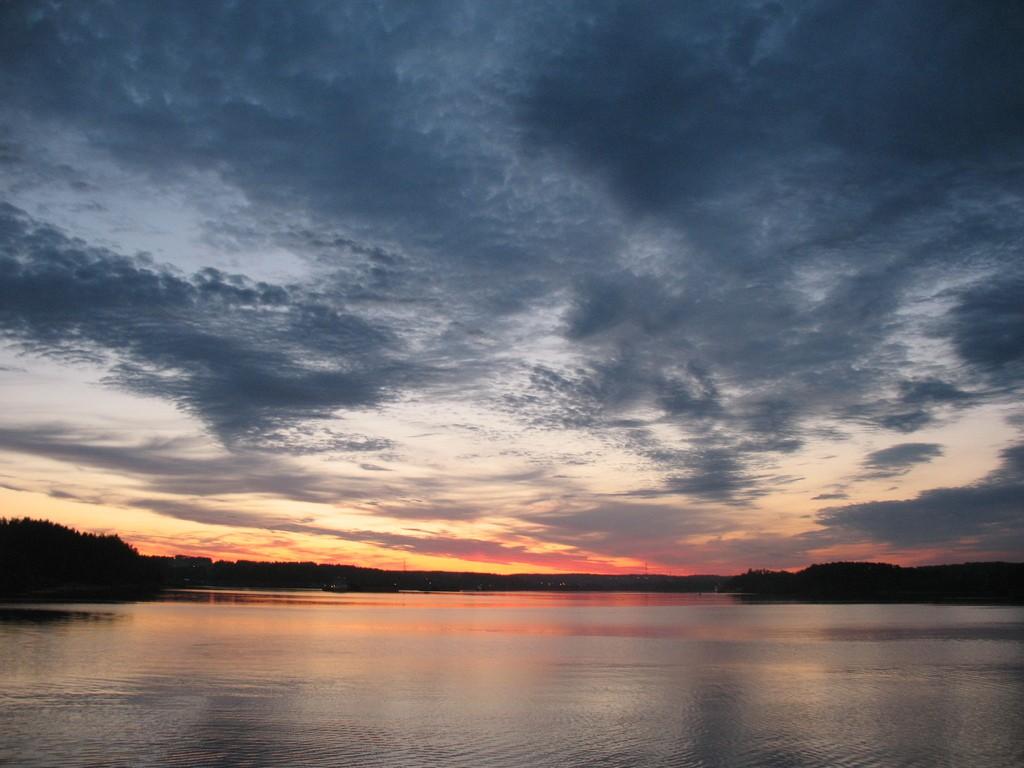 Где то ты, где то я...