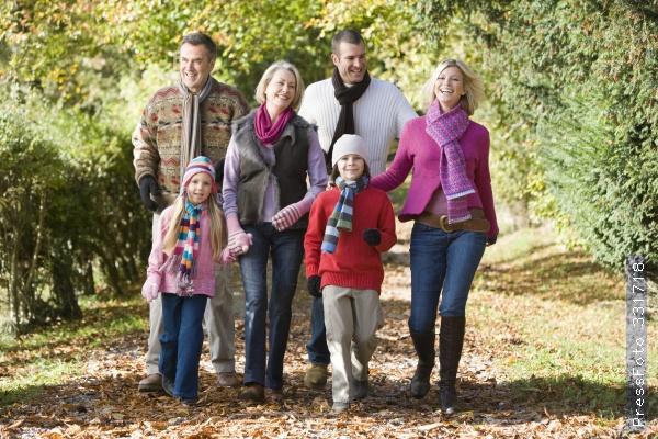 В  ЧЕТВЁРТЫЙ РАЗ  В ПЕРВЫЙ  КЛАСС !    читает автор.