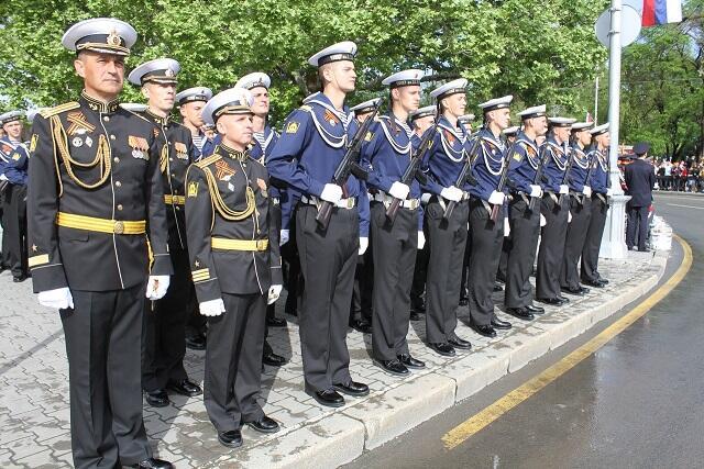 На увольнение офицеров флота