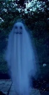 "А ПО БОКАМ -- МЁРТВЫЕ..."