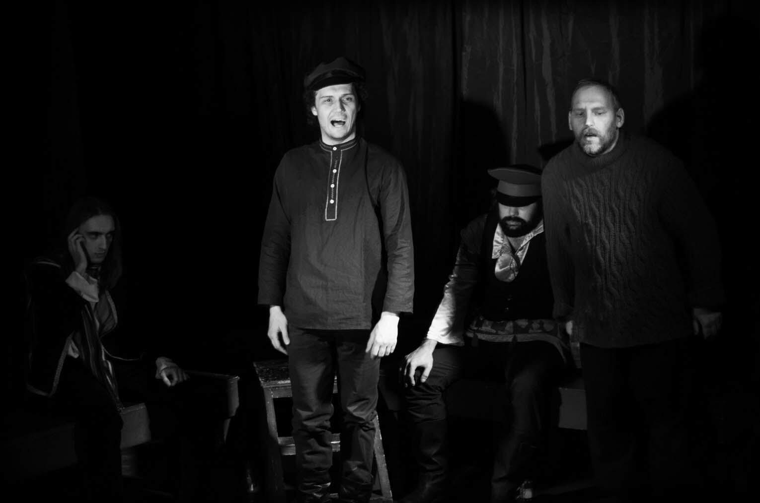 Заря (песня Сатина и Луки из спектакля "На дне") 