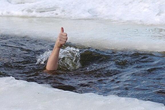 Купель... Крещенье... Воскрешенье