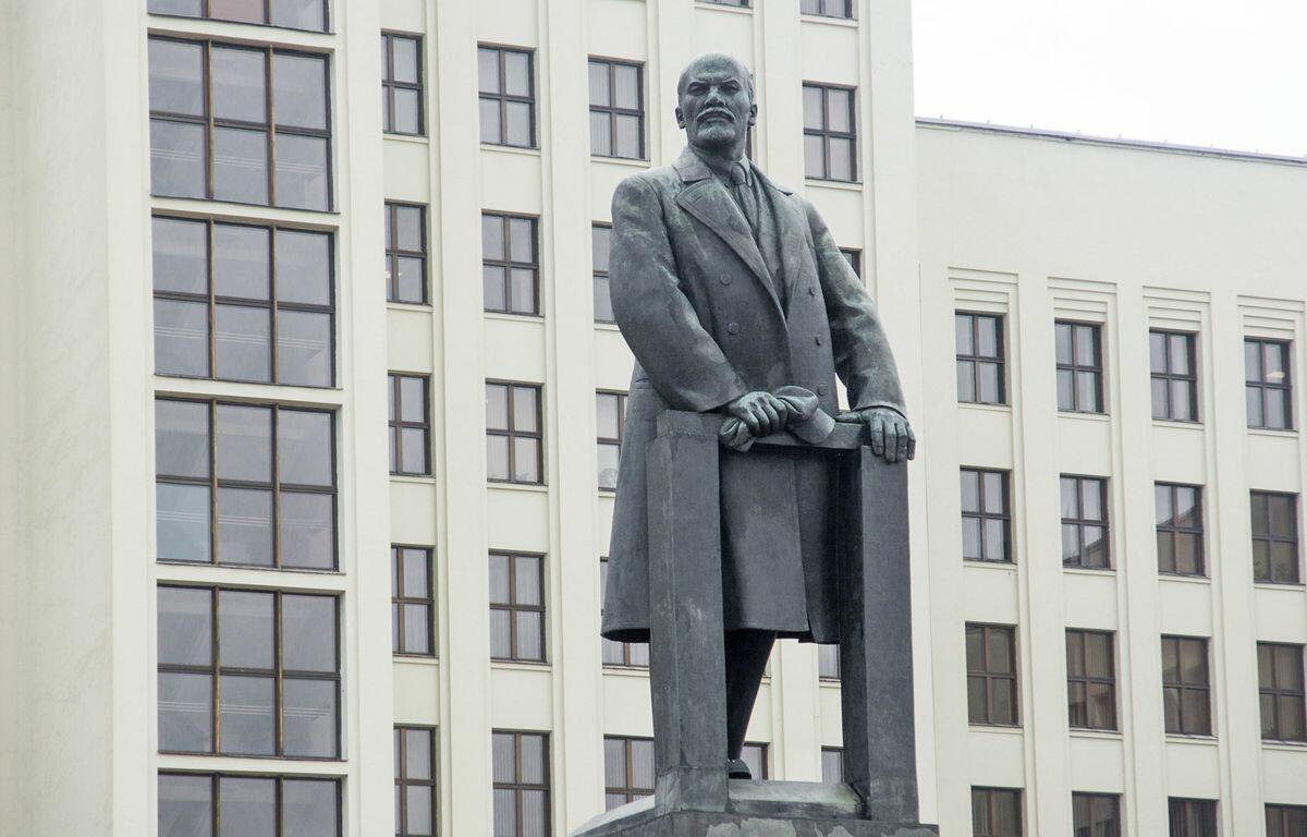 Человек - большая голова