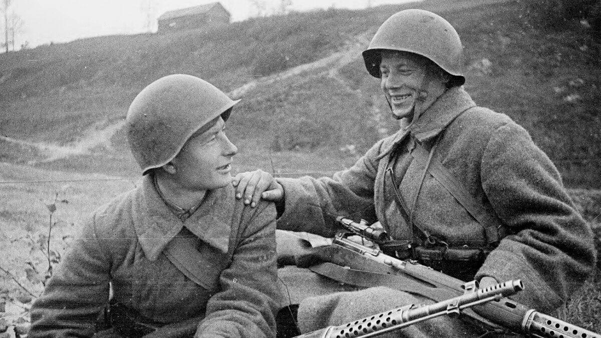 Ты помнишь, Алеша, дороги Смоленщины... ( К. Симонов ) 