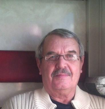 Звездопадом рассыпался вечер...