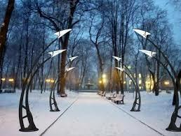 На цыпочках
