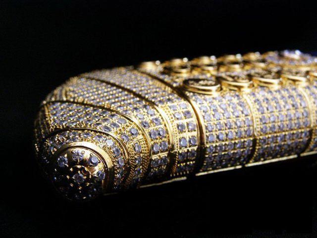 НЕДОСТОЙНЫЕ ДРУЗЬЯ