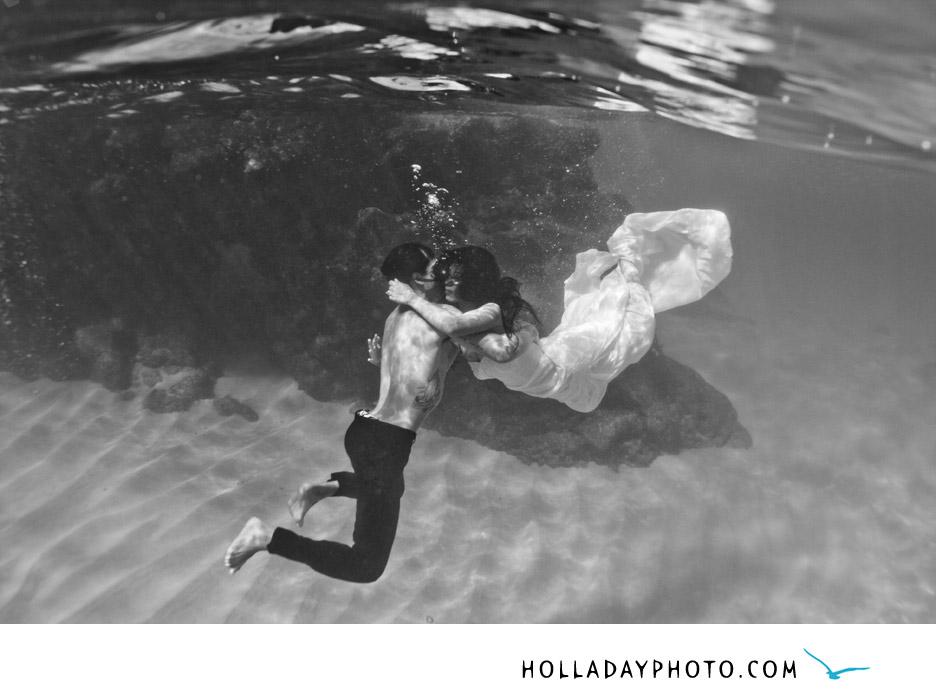 Дышать на дне                               Ответ Елене Лесной