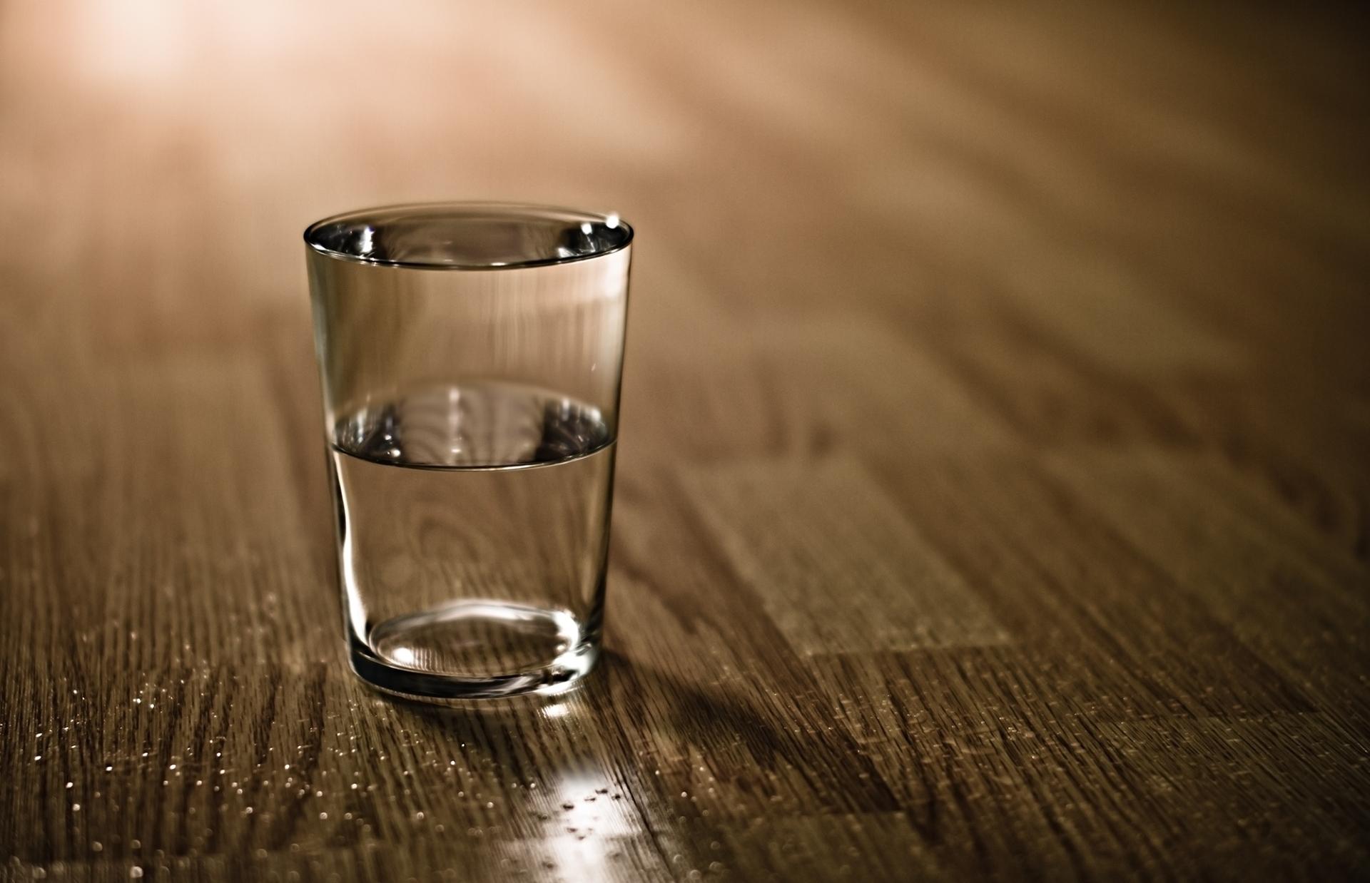Полстакана воды