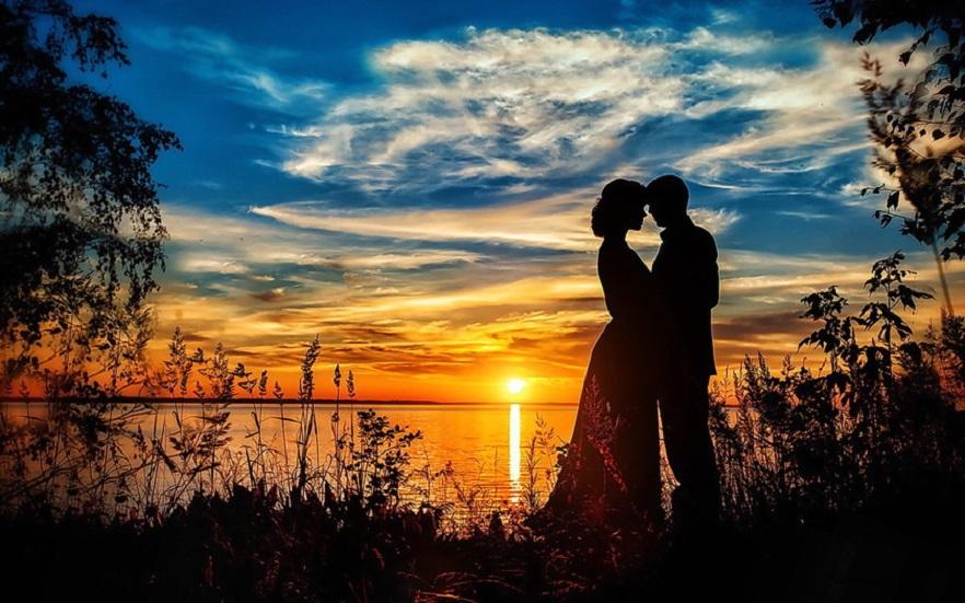 "Романтиков всё меньше на планете..." (17.08.2017)