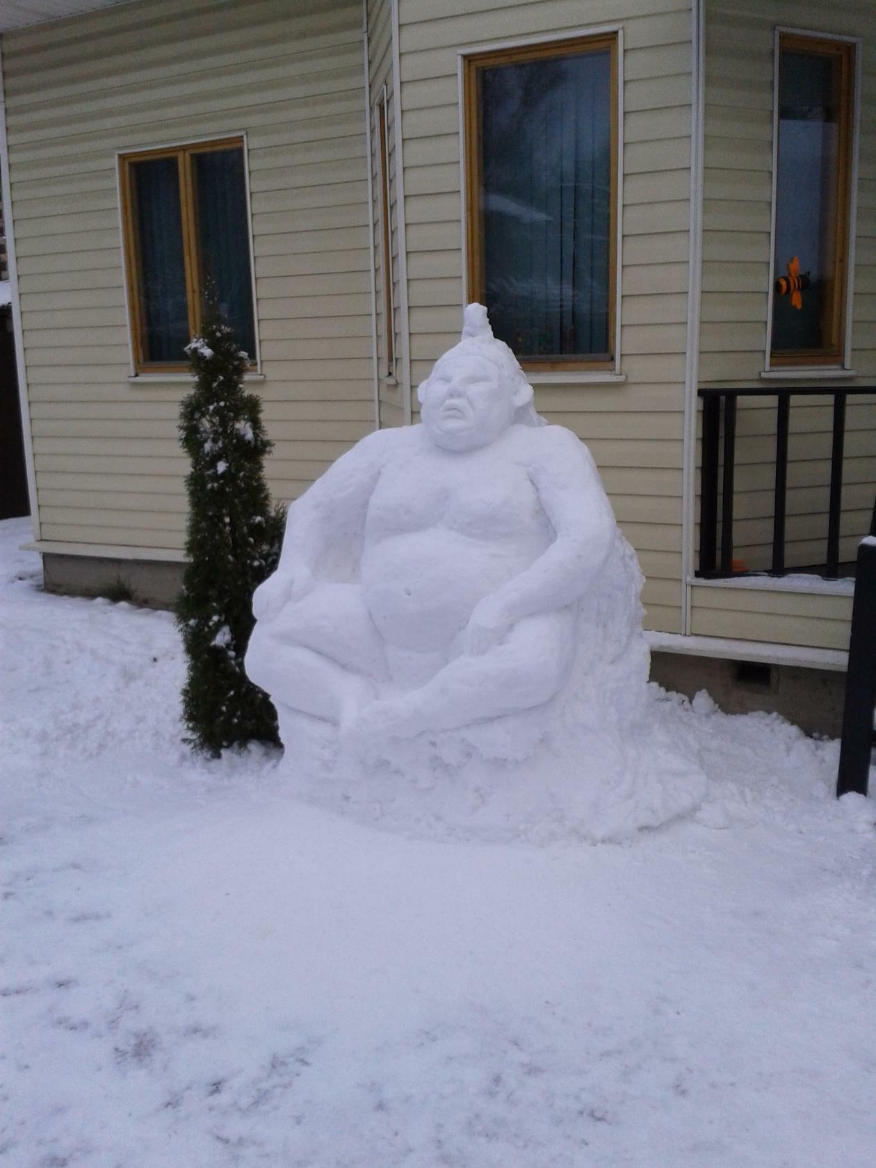 БОРЕЦ   СУМО