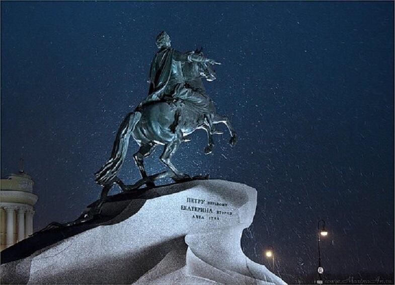 Март в Петербурге