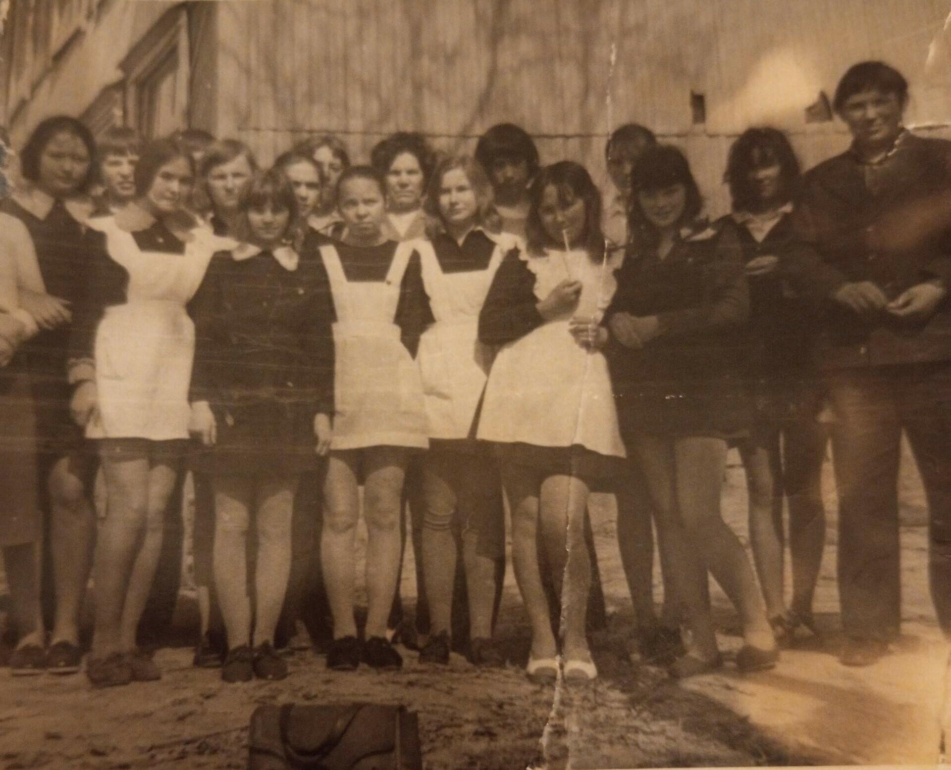 «А в школу можно хоть когда»