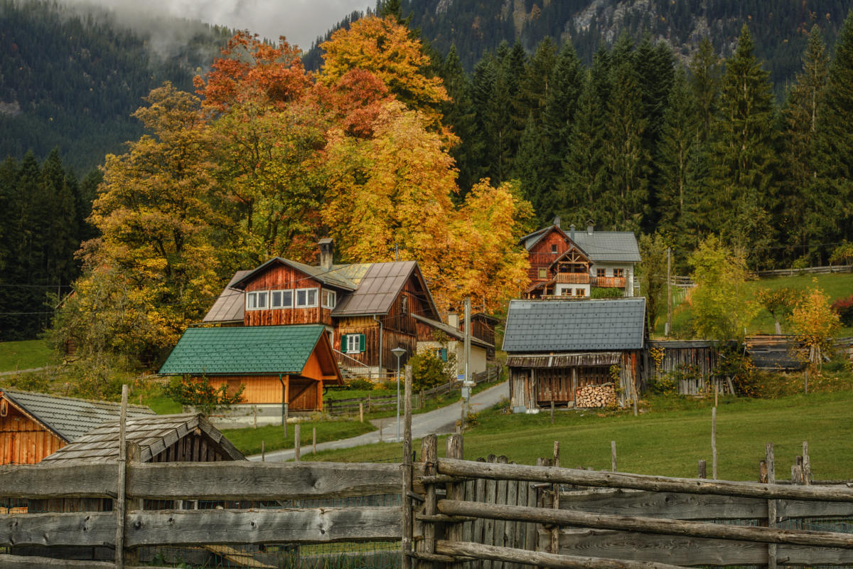 Австрийская деревня осень