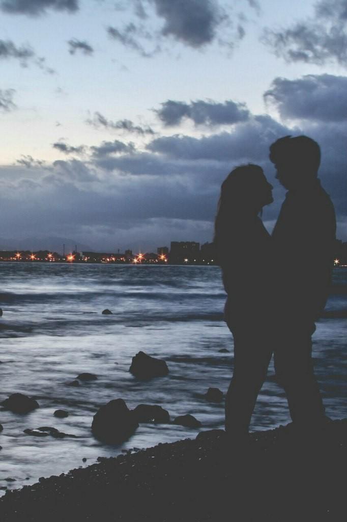 А мы надеемся что не на век мы расстаемся