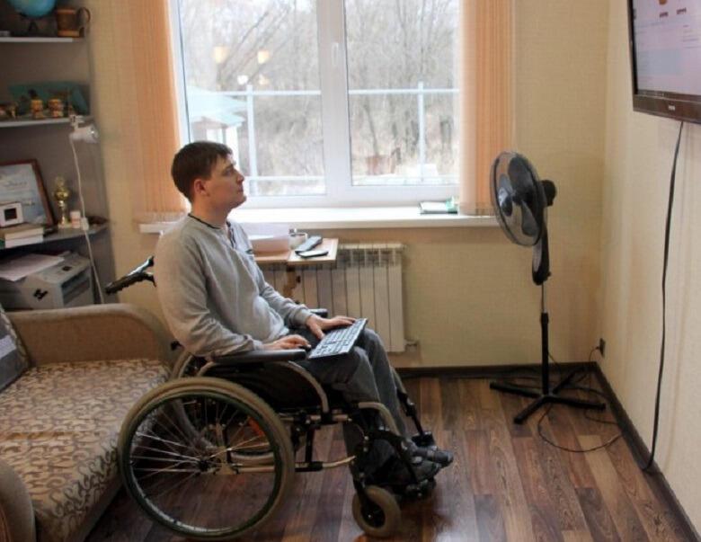 Всё осталось за дверями