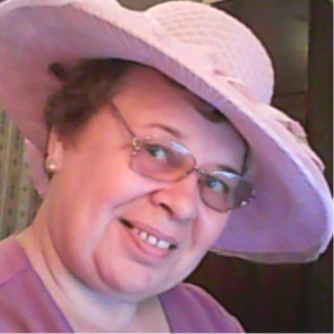 Она ходила словно королева