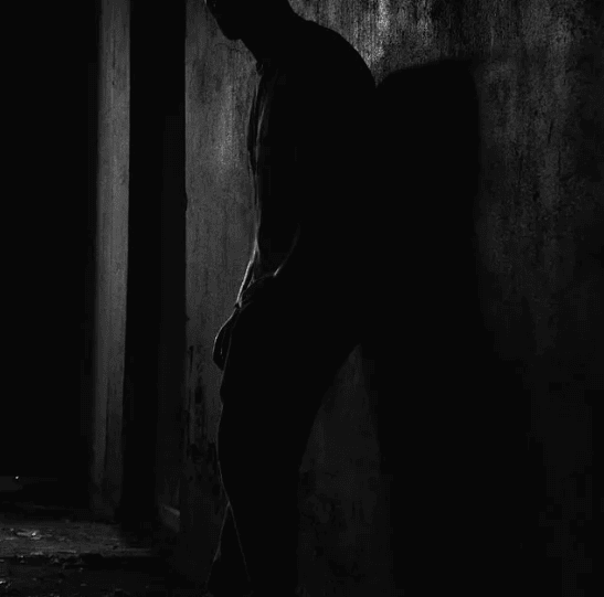 "Замуруюсь в стенах душных..." (27.02.2024)