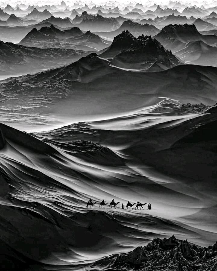 Лужа на песке...