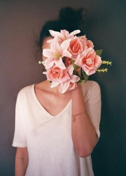 Я глотала улыбки нежность..