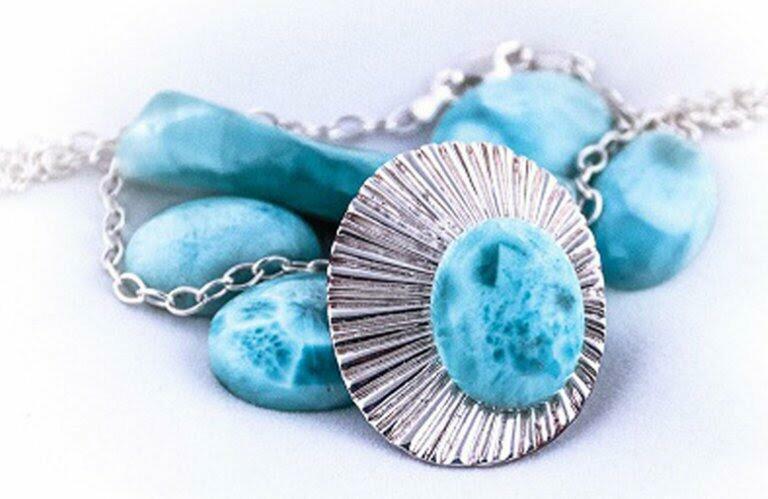 КУСОЧЕК НЕБА.