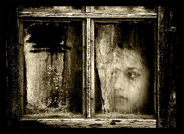 Жёлтый след махорки