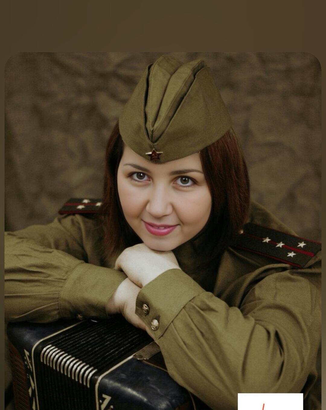 С 23-м всех поздравляю. 