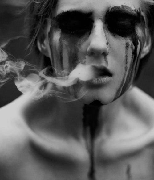 Душа поёт болью.