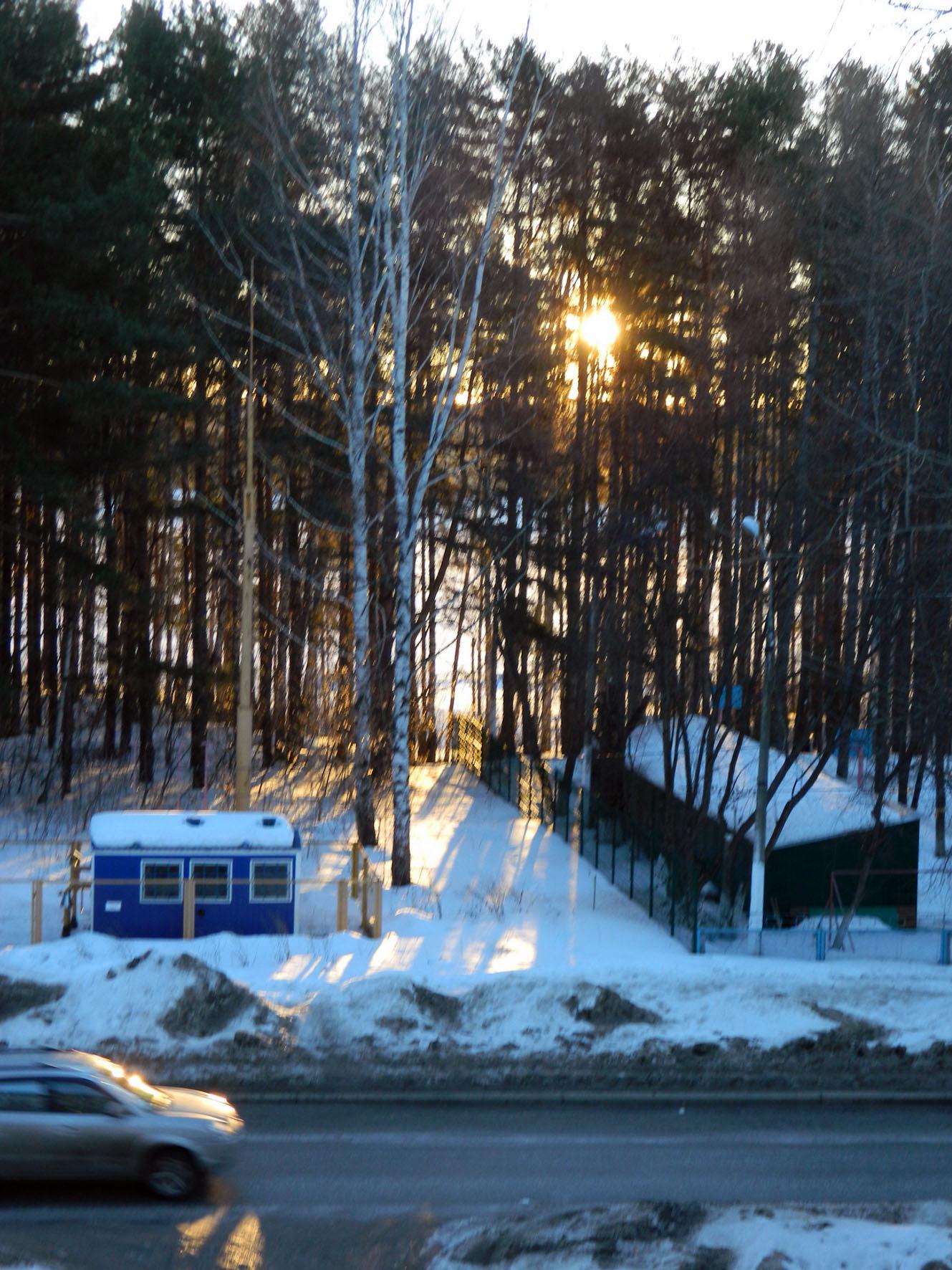 "Этот Март..."