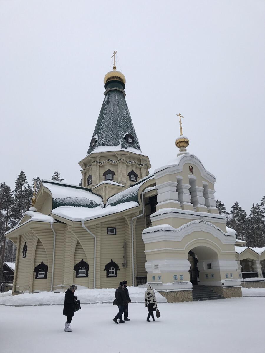 Пусть лютует солнце зимнее...