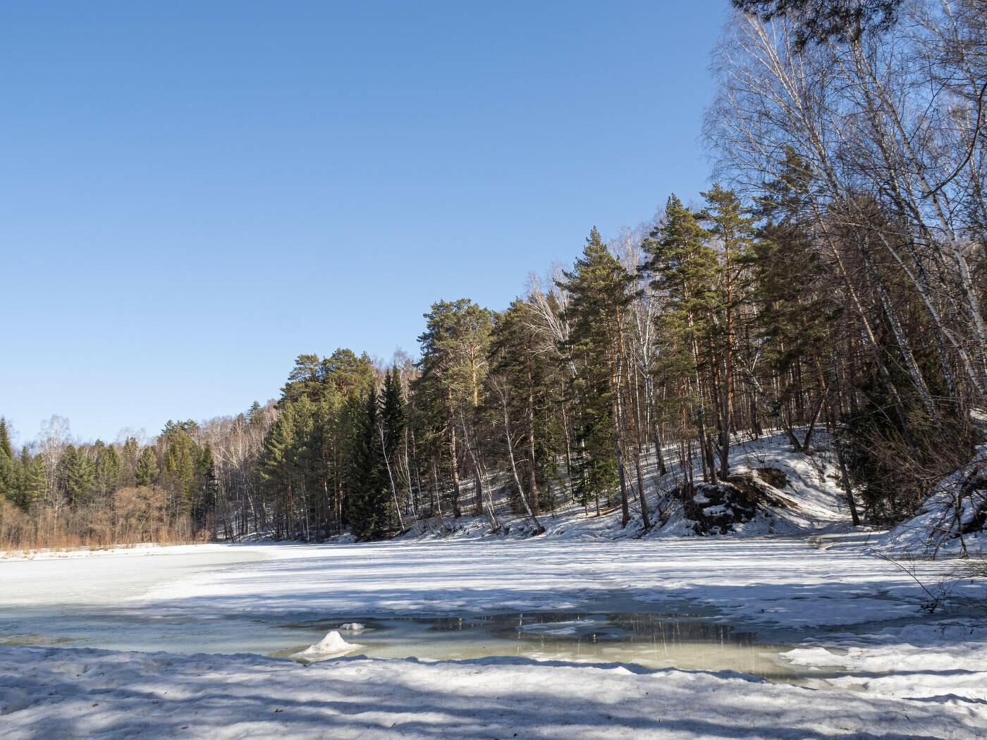А на пороге уж весна