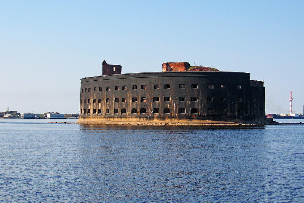 Земля горела и Кронштадт