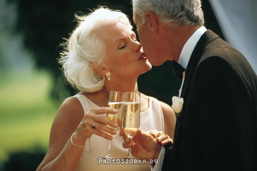 ПРИДЕТ ЛЮБОВЬ ЗАПОЗДАЛАЯ...