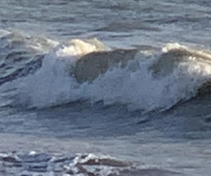 Море штормит