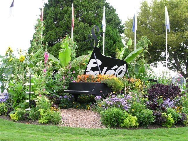 КРОЕТСЯ В ПРОСТОМ