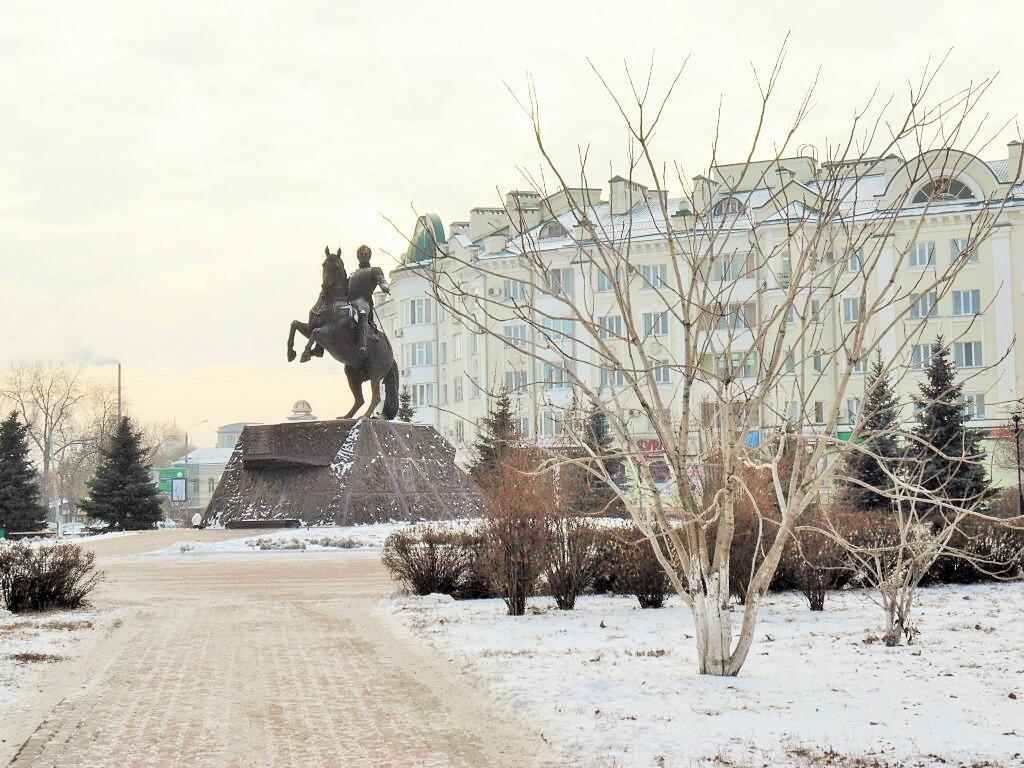 В белом цвете