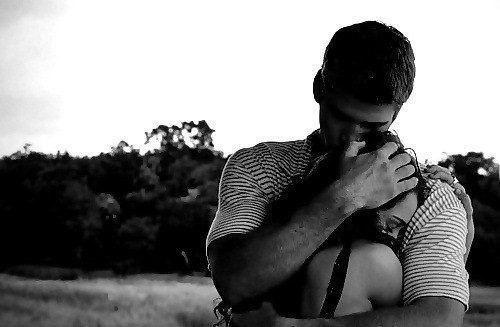 Ты ласкаешь такой не родной