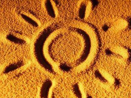 А лето всё тянет и тянет...