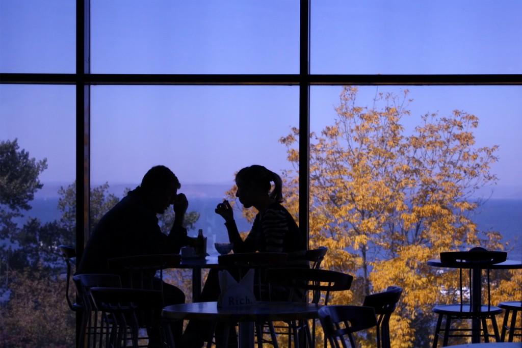 Давай, закончим нашу дружбу?