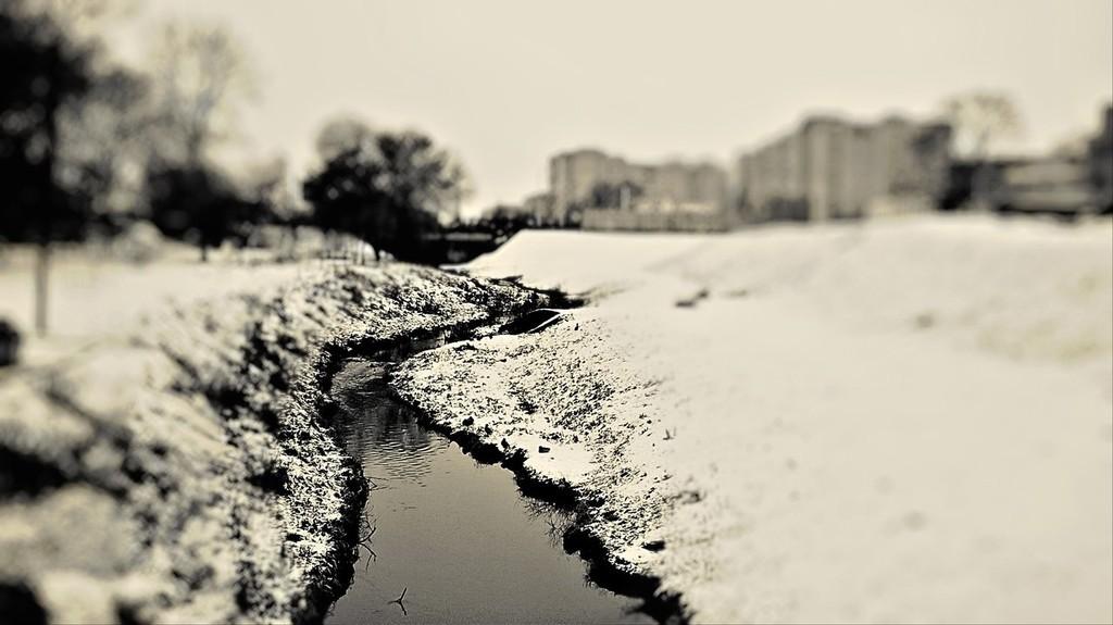 Километрами гнущихся линий