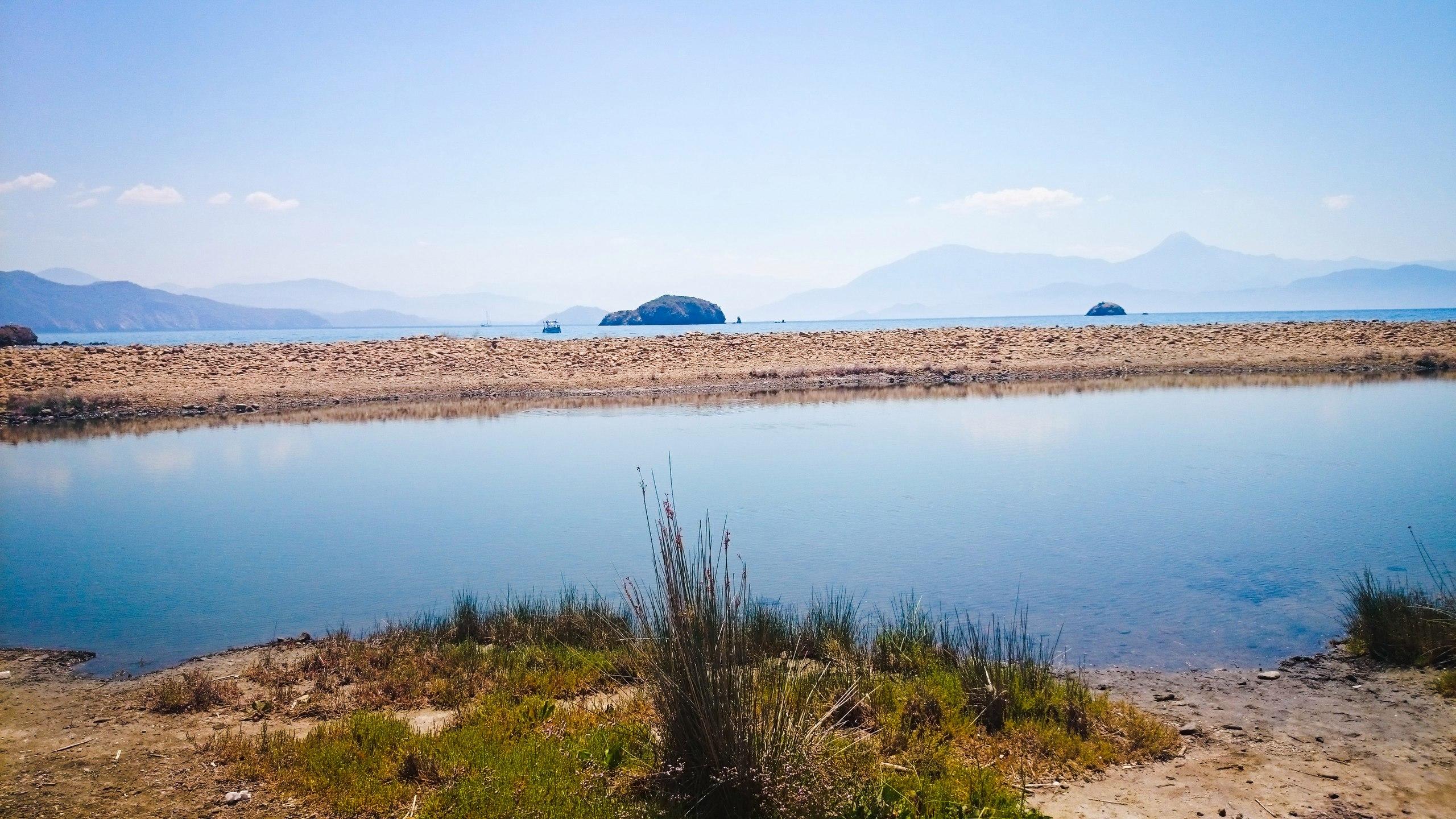 Я не твой, ты не моя...